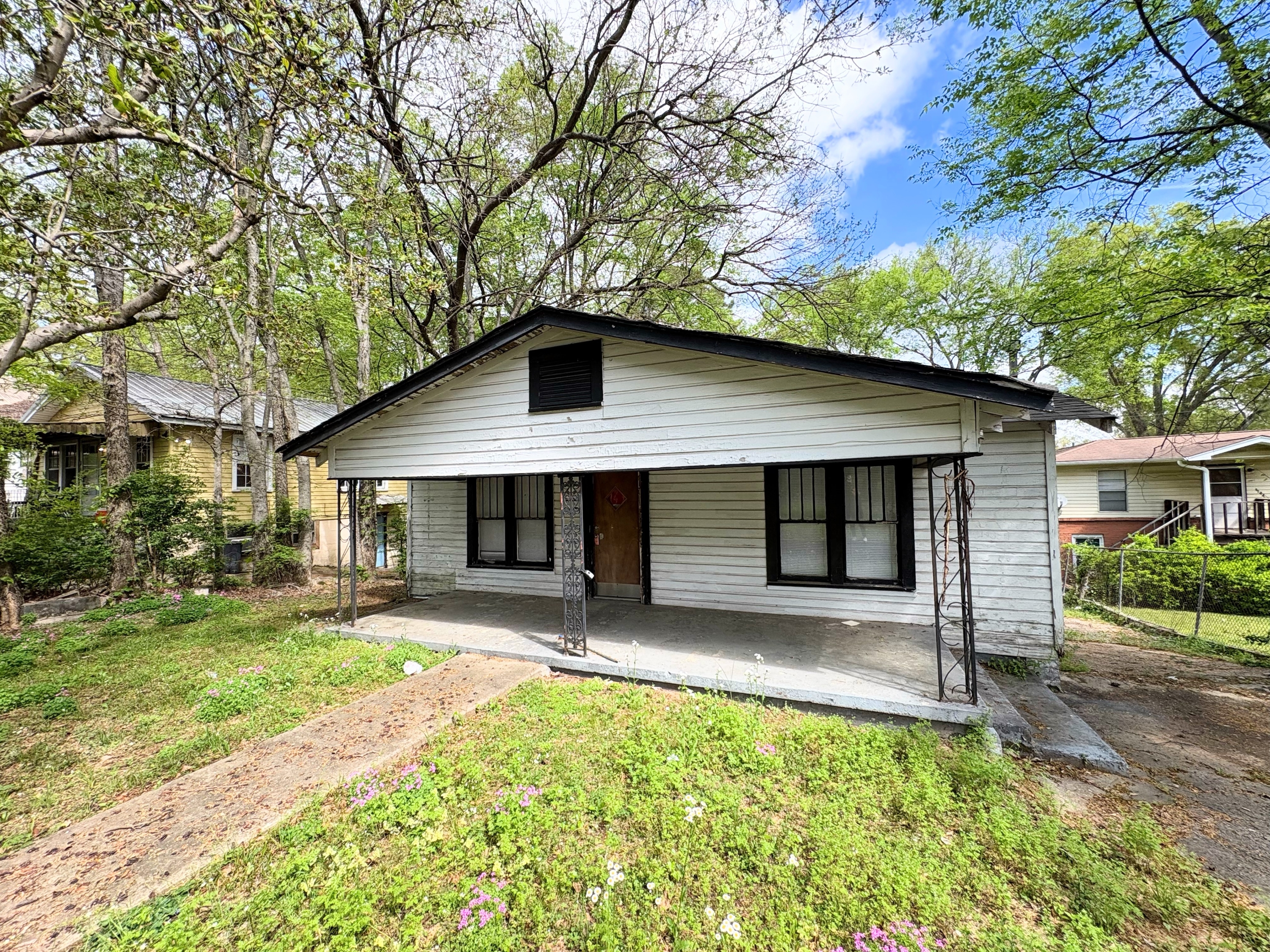 1015 11th Street North