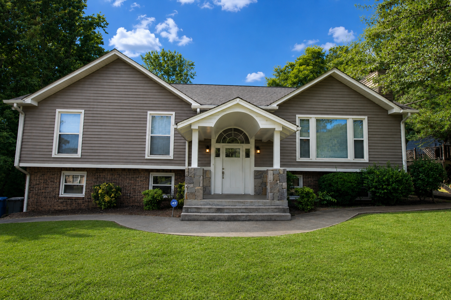 604 Farr Circle