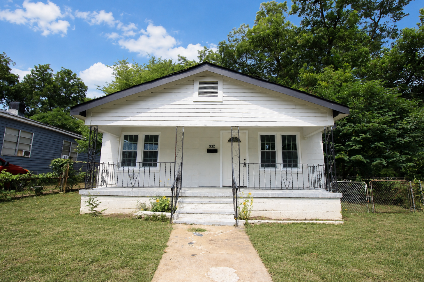 932 Court T