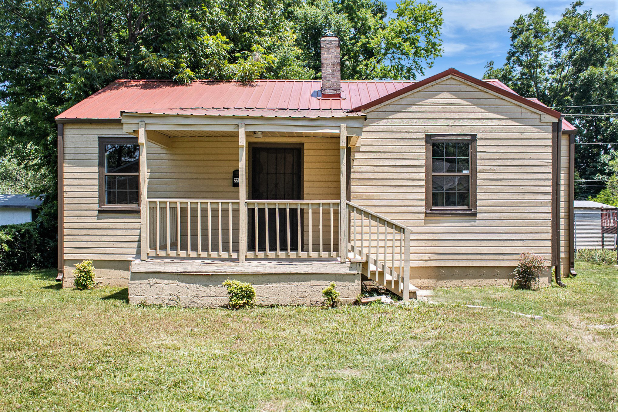 2216 Lee Avenue Southwest