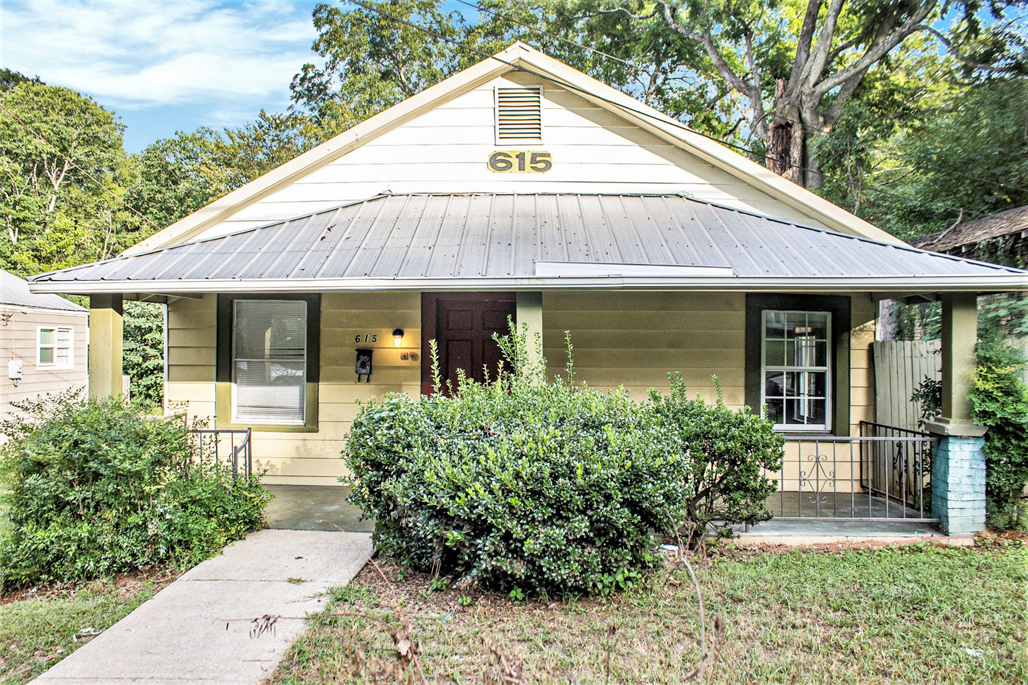Property main image