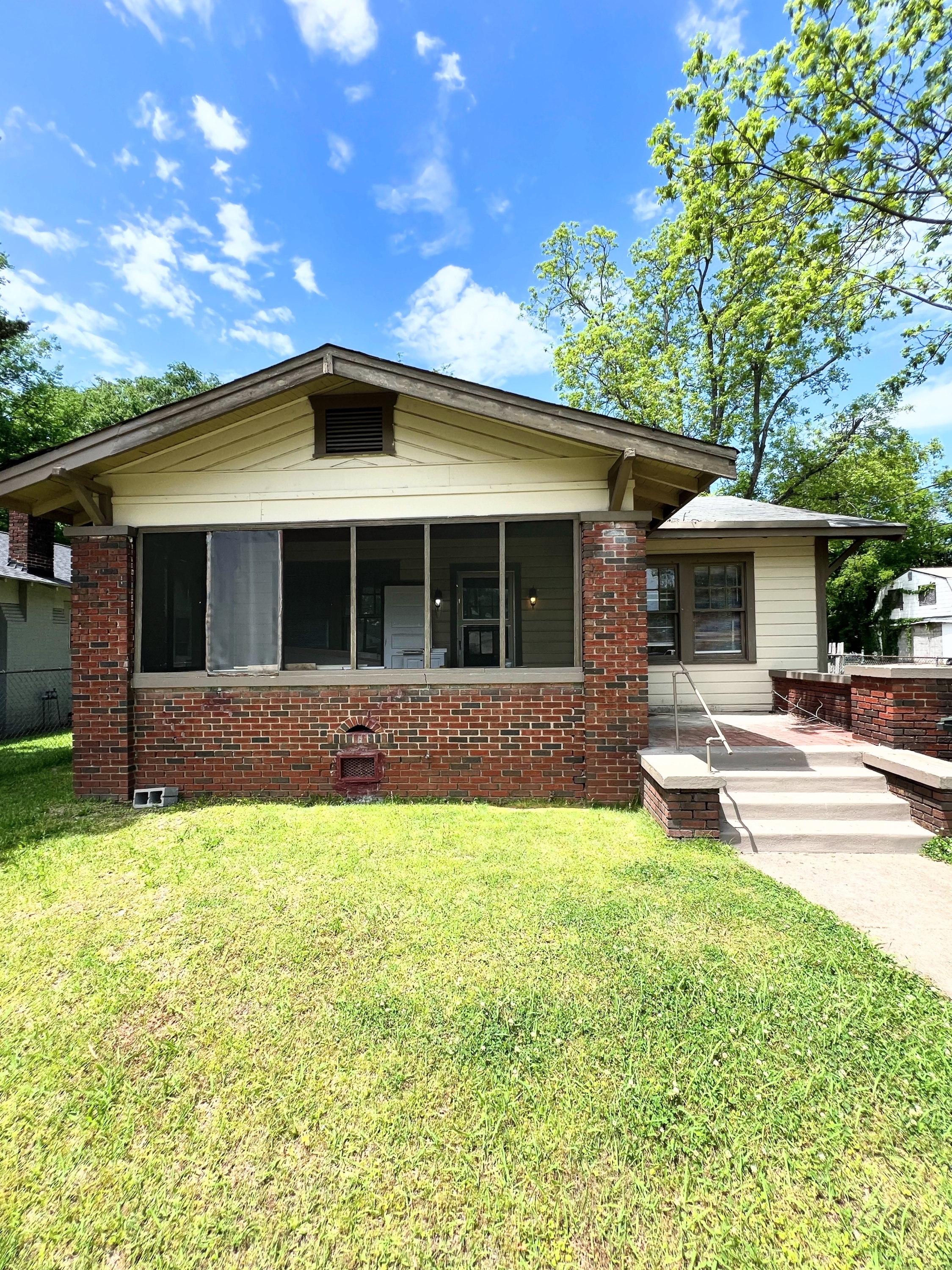 2800 Avenue G