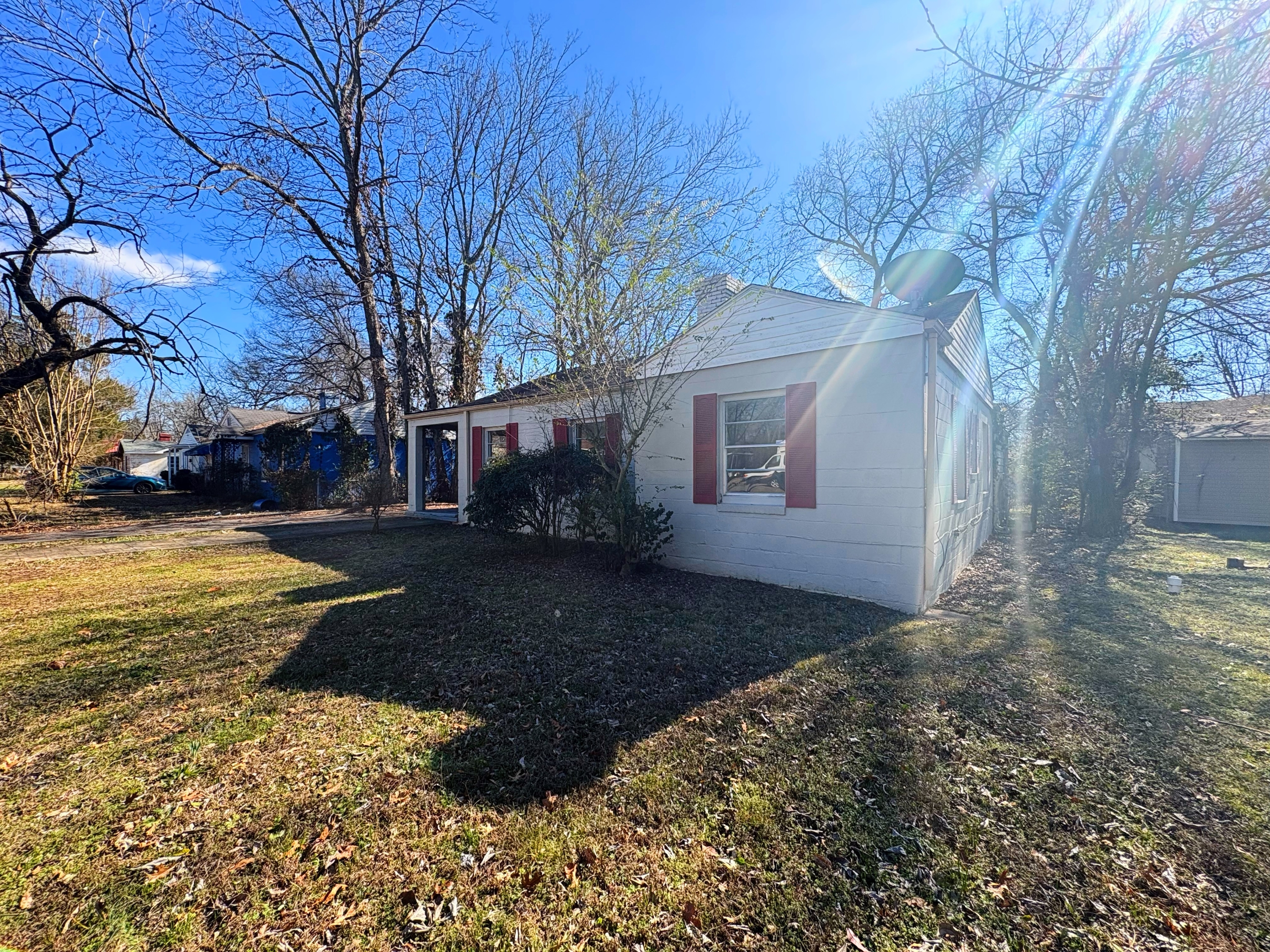 1933 Saint Charles Court Southwest