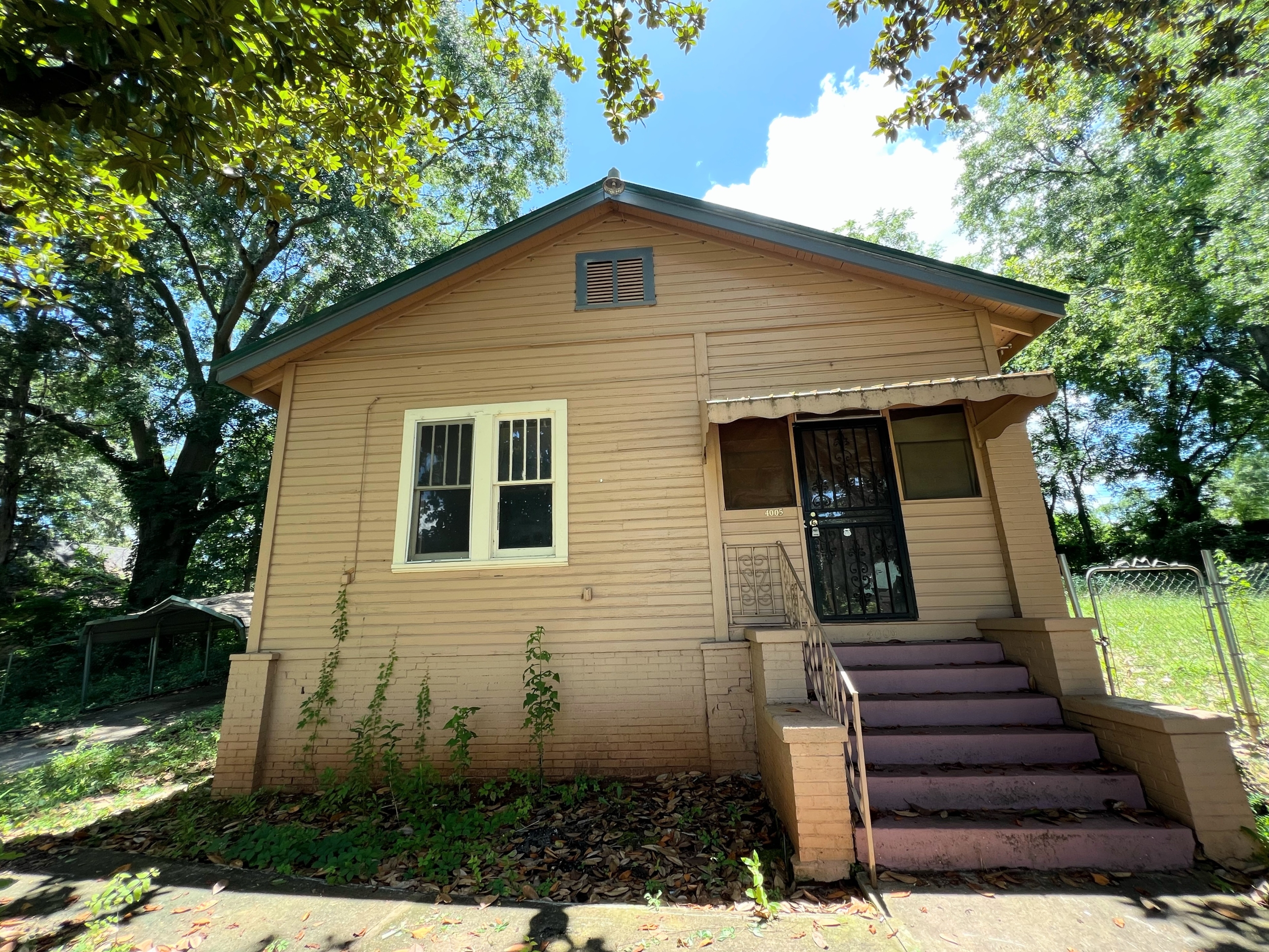 4005 Main Street - 1