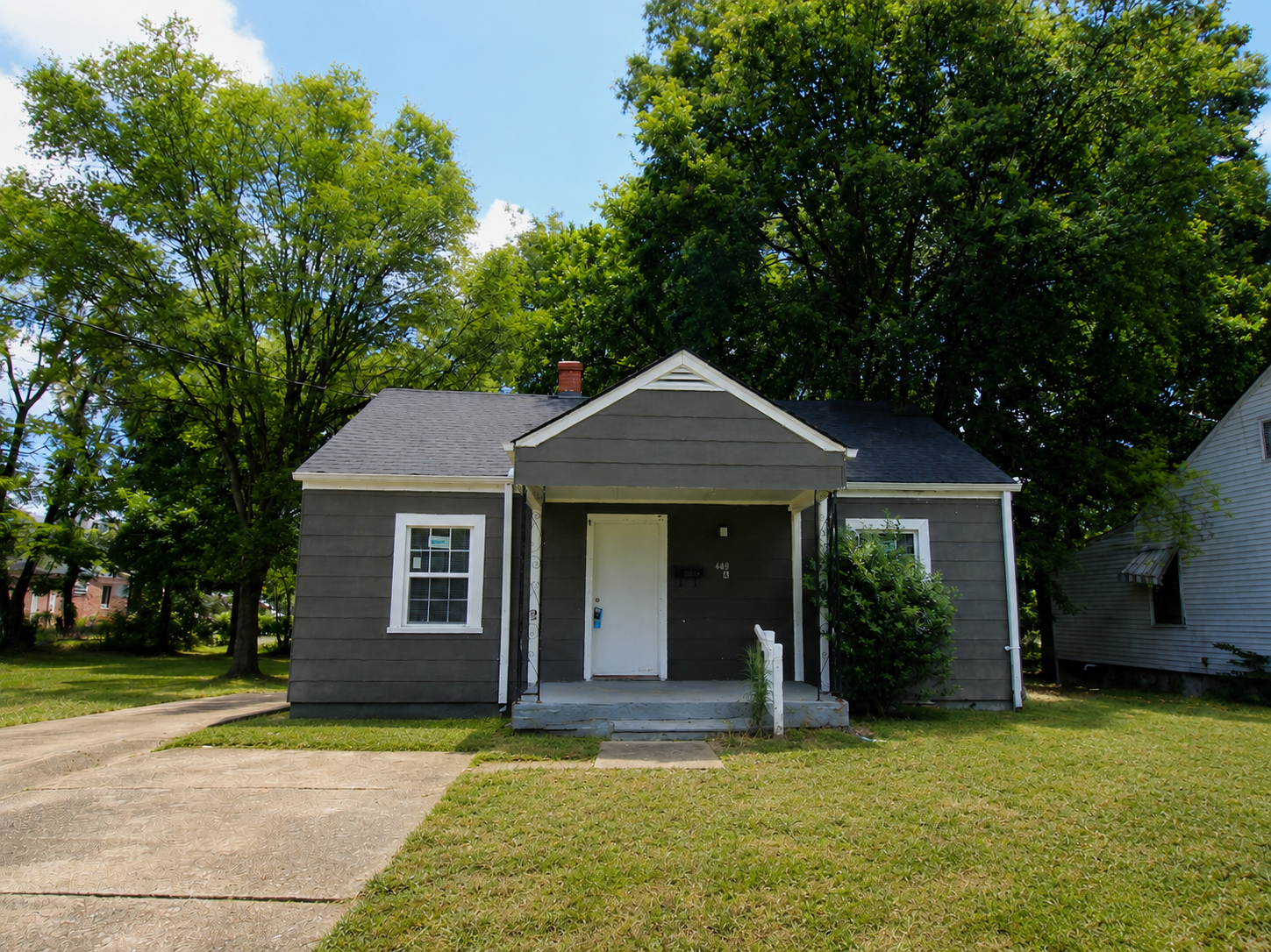 449 7th Street West - 1